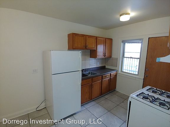 5th image of 247 157th St APT 7