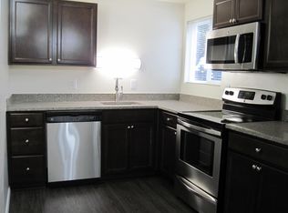 6855 SW Raleighwood Way APT 20, Portland, OR 97225