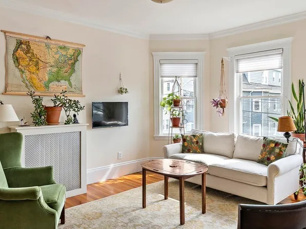 23 Haslet St #2, Roslindale, MA 02131