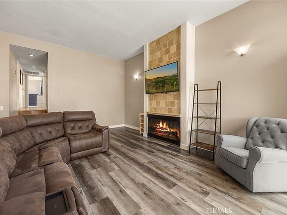 4th image of 1544 Wavertree Ln