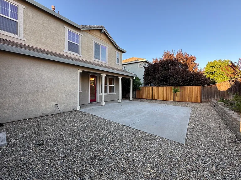 2912 Safford Ave — Photo 25