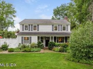 15 Pierce Rd, Riverside, CT 06878