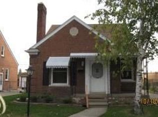 15263 Couzens Ave, Eastpointe, MI 48021