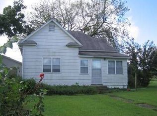 301 W 9th St, Green Forest, AR 72638
