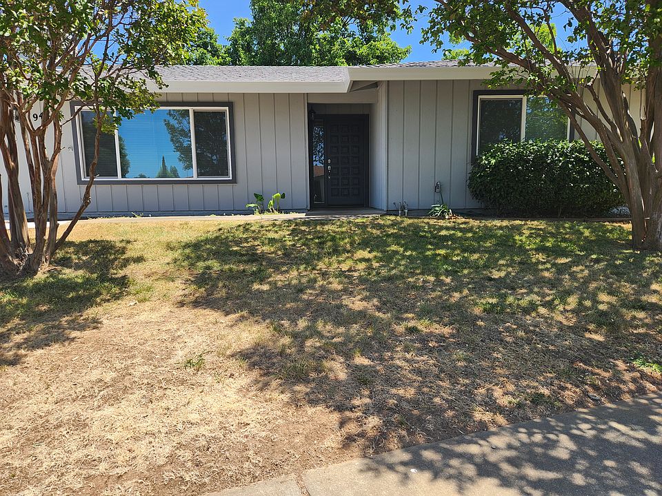 1st image of 9425 Emerald Vista Dr