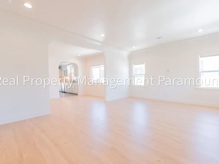 1867 S Redondo Blvd — Photo 6