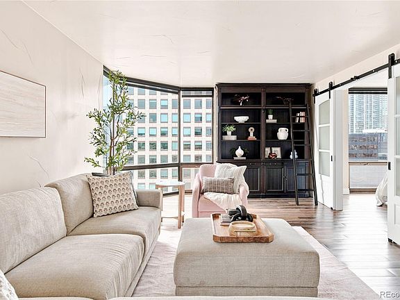 3rd image of 1625 Larimer Street #1705