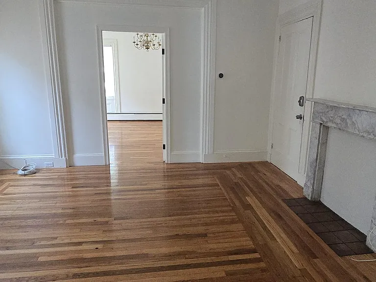 177 Transit St #1 — Photo 4