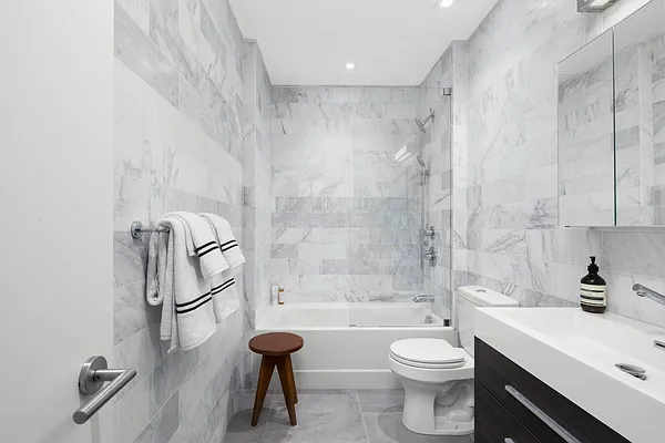 Rented by Town Residential | media 27