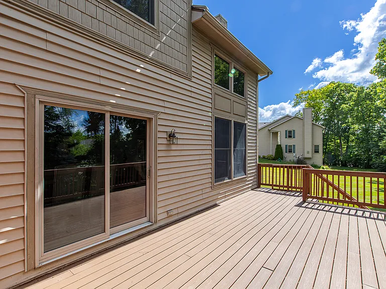 300 Stratford Ln #300 — Photo 54
