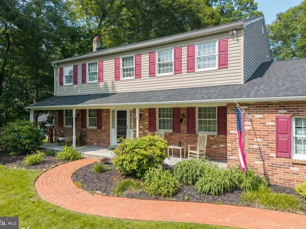 15 Woodchuck Way, Glen Mills, PA 19342