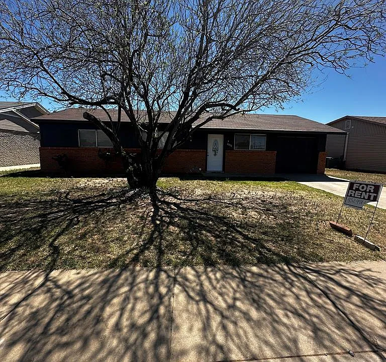 2206 Lyndale Dr
