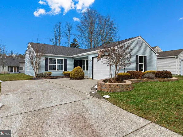 208 Lantern Pl, Little Egg Harbor, NJ 08087