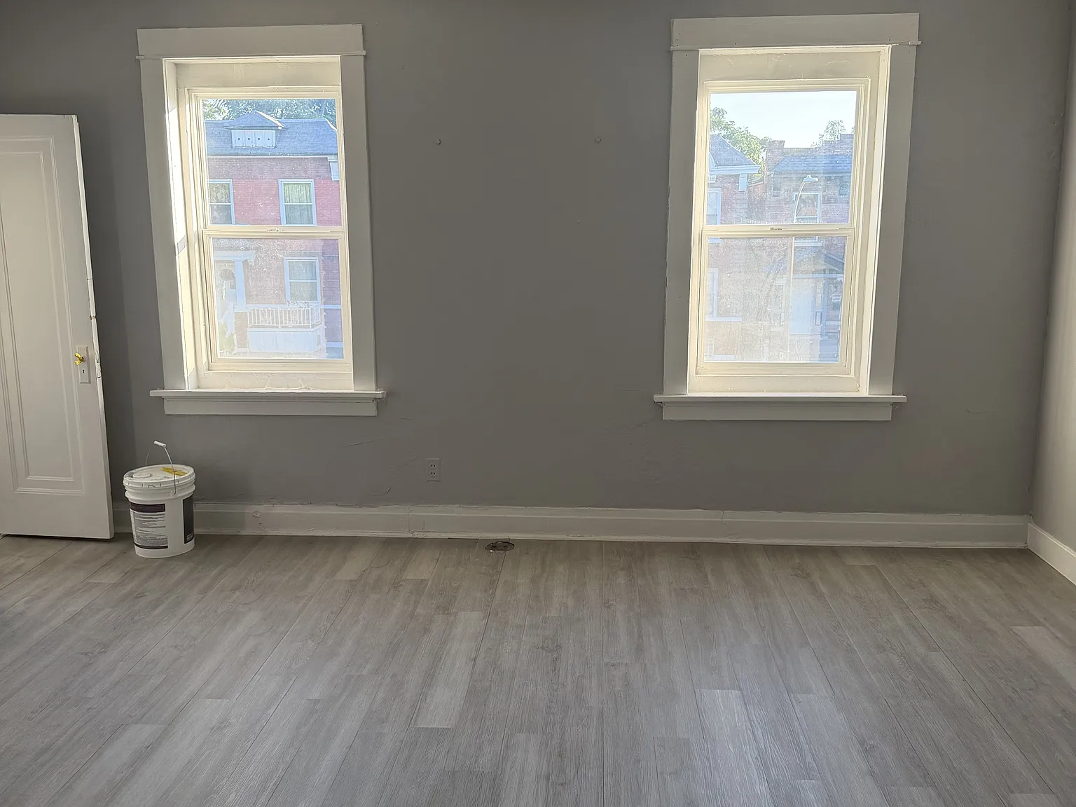 4704 Greer Avenue - 2 — Photo 2