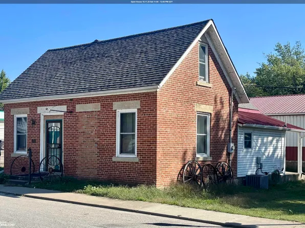 108 Washington St, Bonaparte, IA 52620