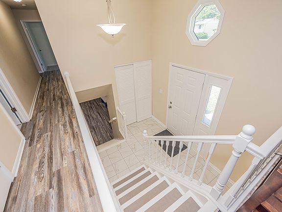 3rd image of 7937 Northway Dr