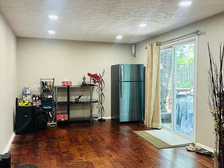 8201 Terra Grande Ave — Photo 6