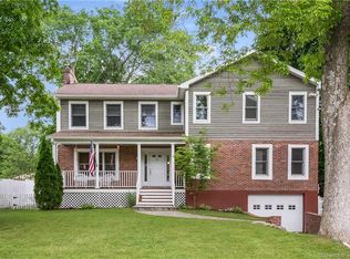 15 Pamlynn Rd, Stamford, CT 06905