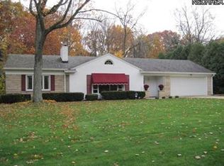 487 Sand Run Rd, Akron, OH 44313