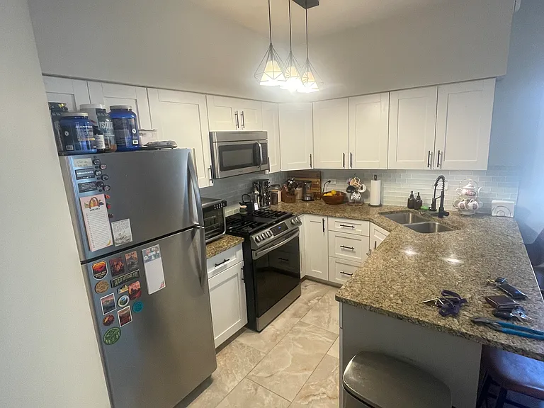 1423 W Oakdale Ave #1 — Photo 7