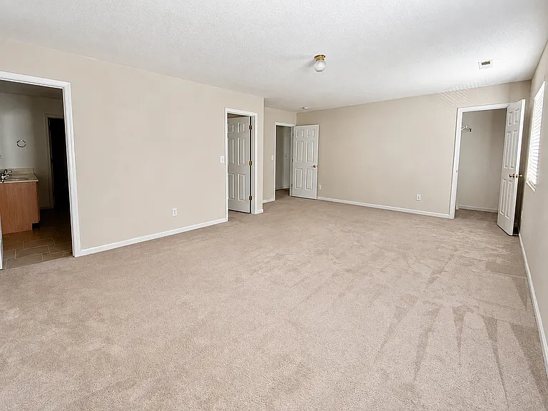 2610 Chatfield Dr — Photo 33