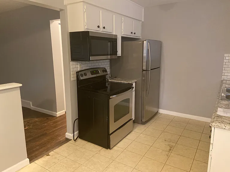 6010 Gulley St — Photo 5