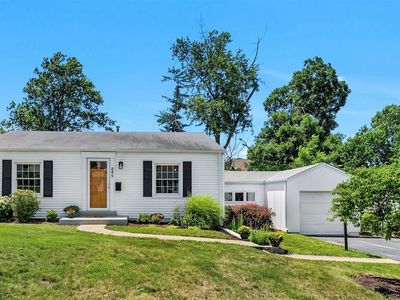 849 Glendower Dr, Saint Louis, MO, 63122
