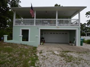 5472 Soundside Dr, Gulf Breeze, FL 32563