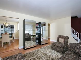 36 Manor Rd, Livingston, NJ 07039