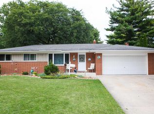 23449 Michele Ct, Clinton Township, MI 48036