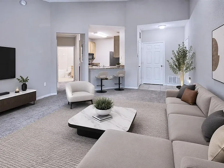 10019 Courtney Palms Blvd #302 — Photo 2