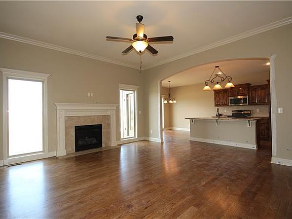 3rd image of 3405 NW 93rd St