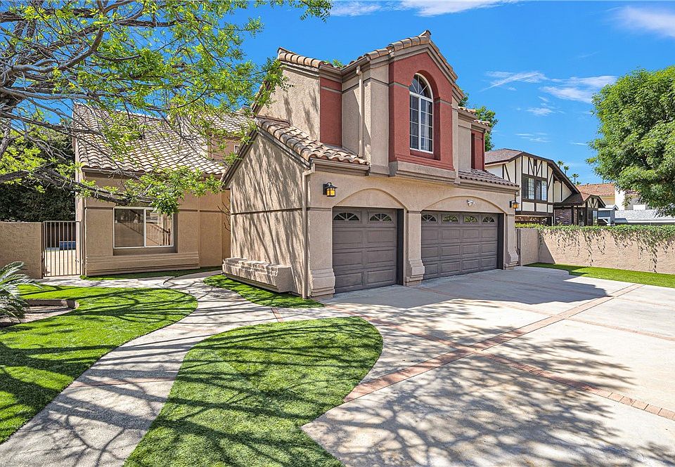 1st image of 5441 Fallbrook Ave