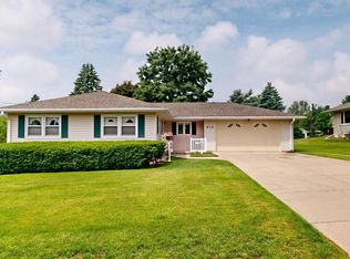 615 Nelson St, Fort Atkinson, WI 53538
