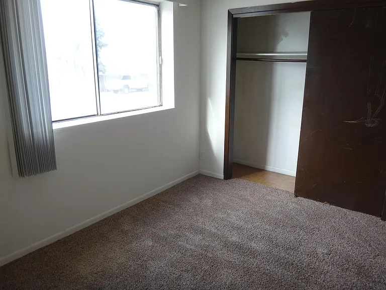 4340 Huntington Ave — Photo 6