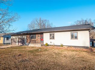 21705 Rudolph Rd, Waynesville, MO 65583
