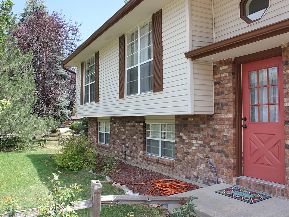 914 Scotch Elm Dr