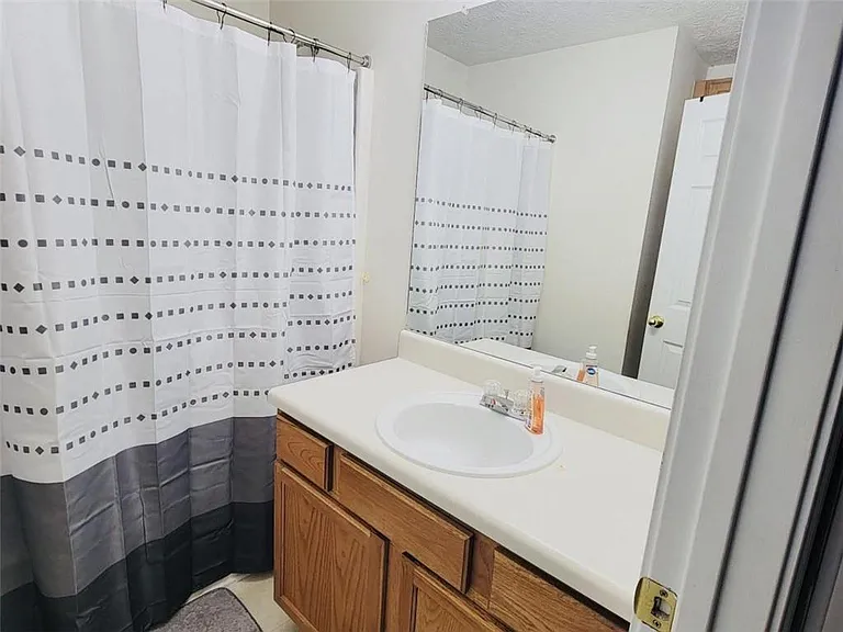 6904 Silver Bend Pl — Photo 27