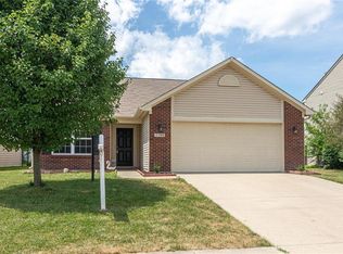 12396 Schoolhouse Rd, Fishers, IN 46037