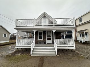 5 Days Ln, Wells, ME 04090