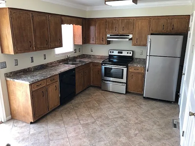 941 Sumac Circle - 1 — Photo 3