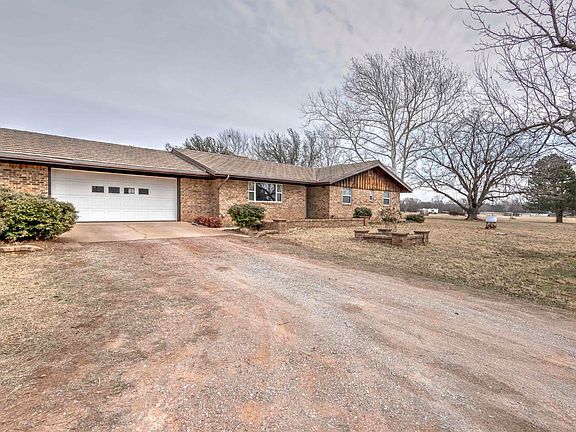 3rd image of 281500 E 1800th Rd