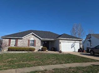 119 Fleur De Lis Dr, Wentzville, MO