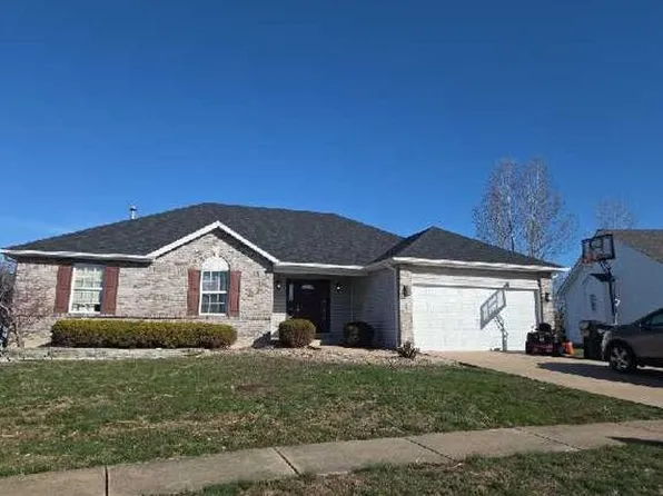 119 Fleur De Lis Dr, Wentzville, MO 63385