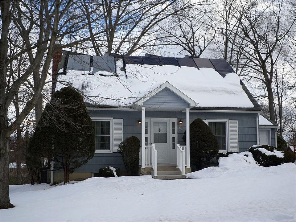 1st image of 414 Crestwood Ct