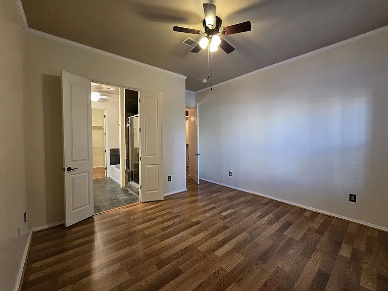 1405 Vegas Verdes Dr #D109 — Photo 8