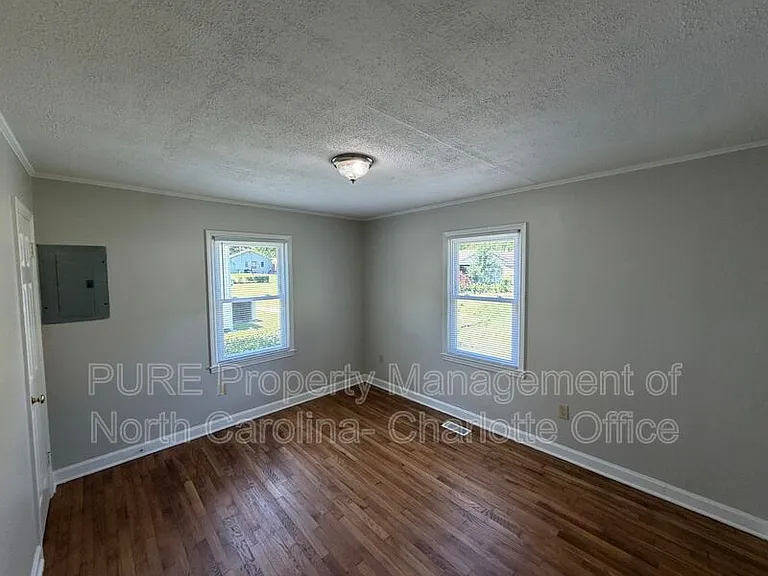 680 Tulsa Ct NW — Photo 14