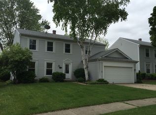 813 Dannet Rd, Buffalo Grove, IL 60089