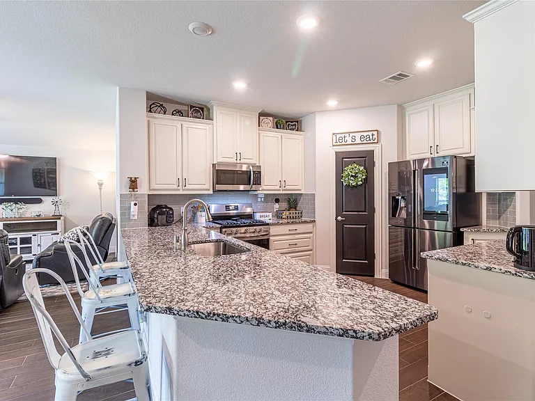 1533 Summit View Ln — Photo 18