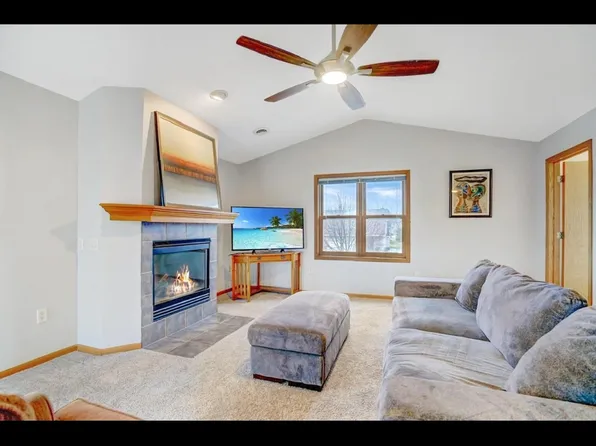 603 Military Ridge Dr, Verona, WI 53593